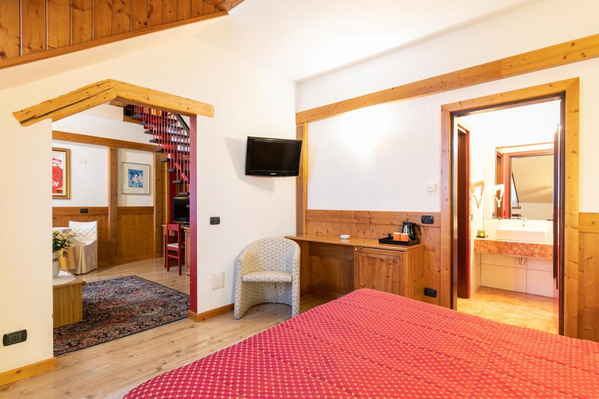 G. Hotel Des Alpes San Martino Di Castrozza Zewnętrze zdjęcie