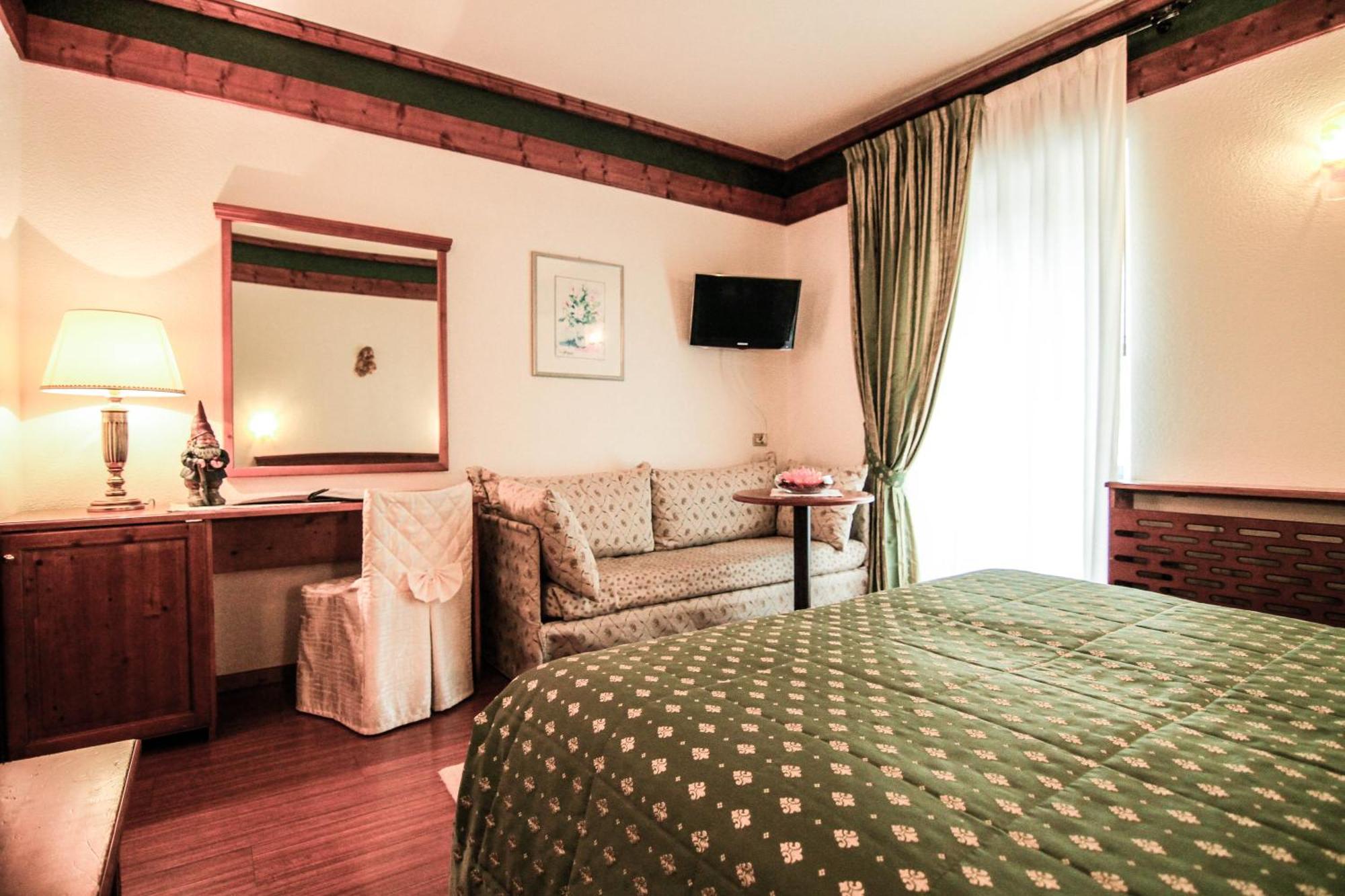 G. Hotel Des Alpes San Martino Di Castrozza Zewnętrze zdjęcie